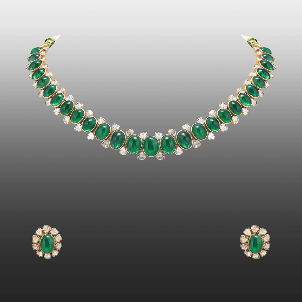Emerald Cabochon Polki Necklace with Floral Stud