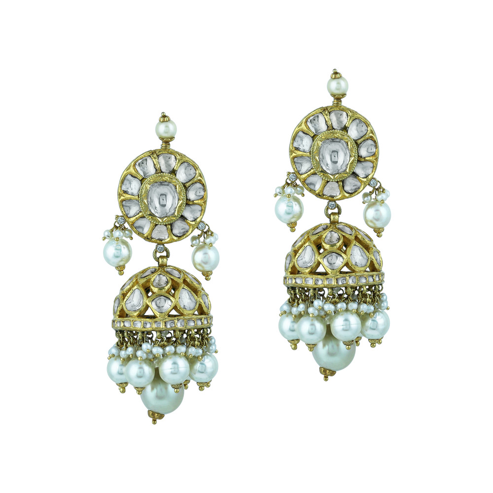Elegant Necklace Set with Uncut Diamond Polkis and Pearls