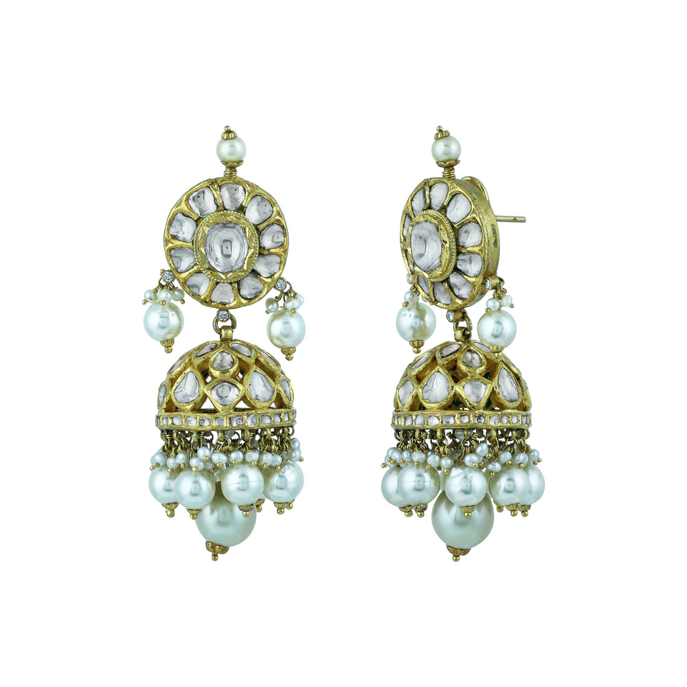 Elegant Necklace Set with Uncut Diamond Polkis and Pearls