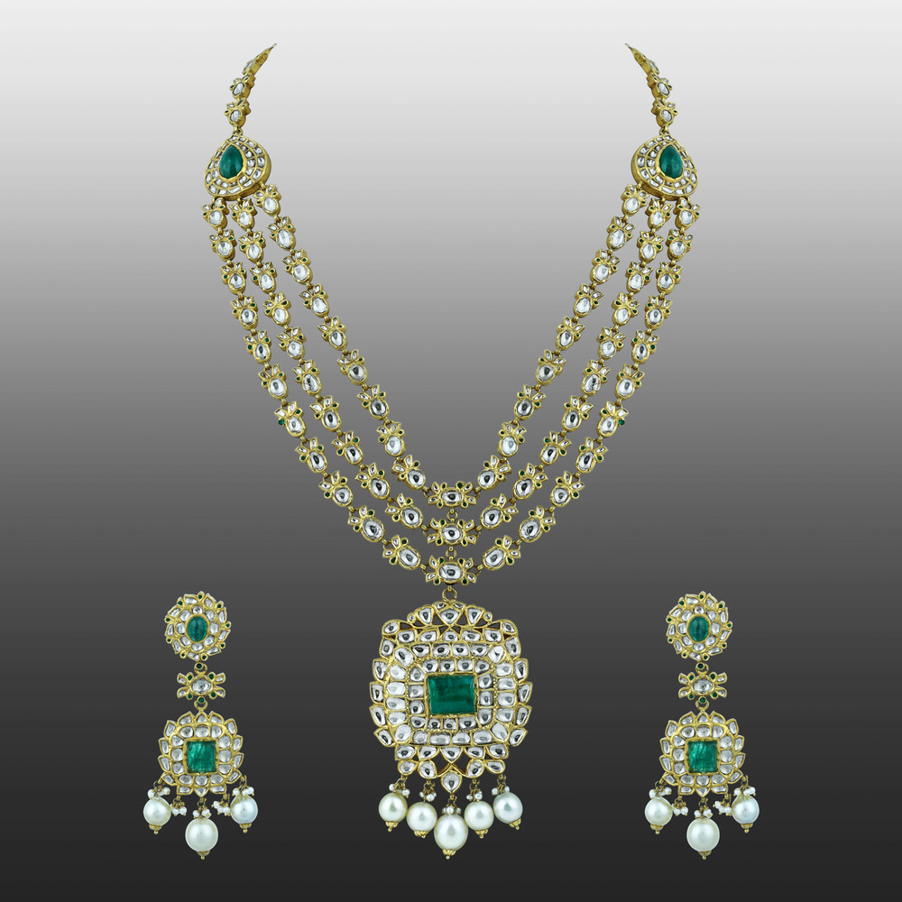Triple-Line Necklace Set with Polkis, Emerald Pendant & Pearls