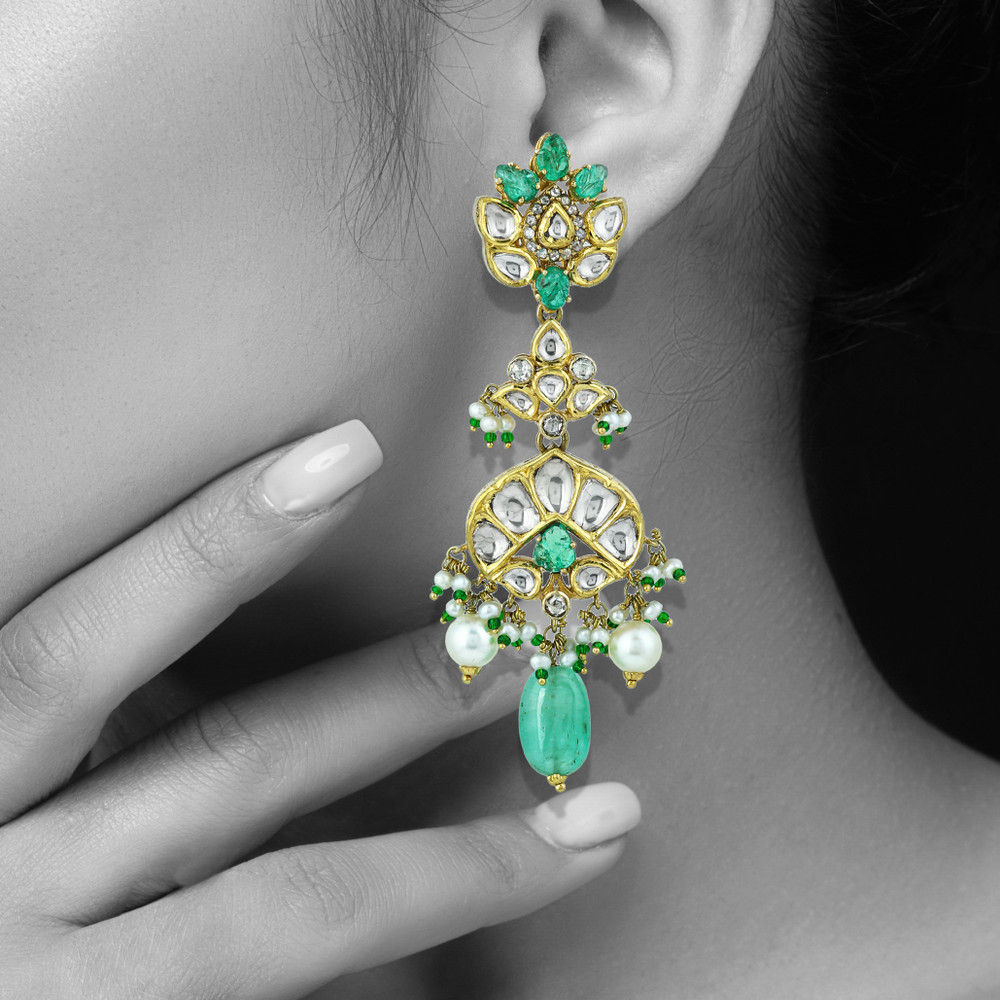 Pendant Necklace Set with Uncut Diamond Polki ,Green Tumble and Pearls