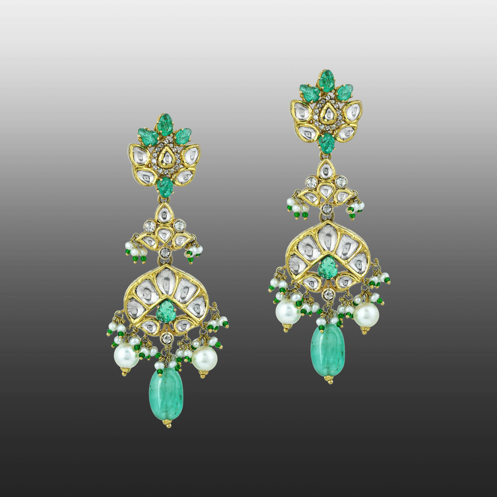 Pendant Necklace Set with Uncut Diamond Polki ,Green Tumble and Pearls