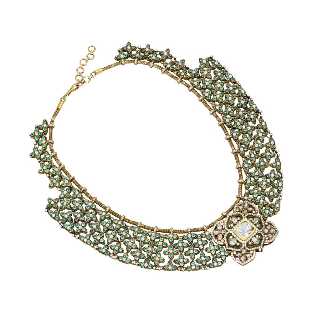 Emerald Cabochon Mesh Necklace