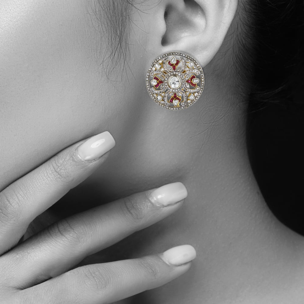 Opulent Circular Earrings with Uncut Diamond and Red Talaf