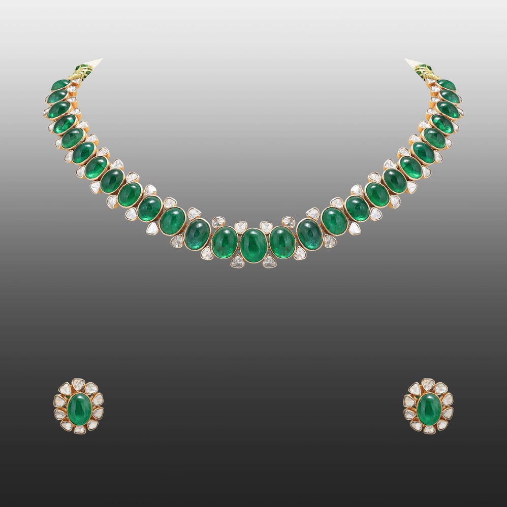 Emerald Cabochon Polki Necklace with Floral Stud