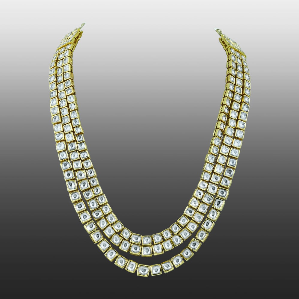 Triple-Layered Necklace with Geometric Polkis Elegance