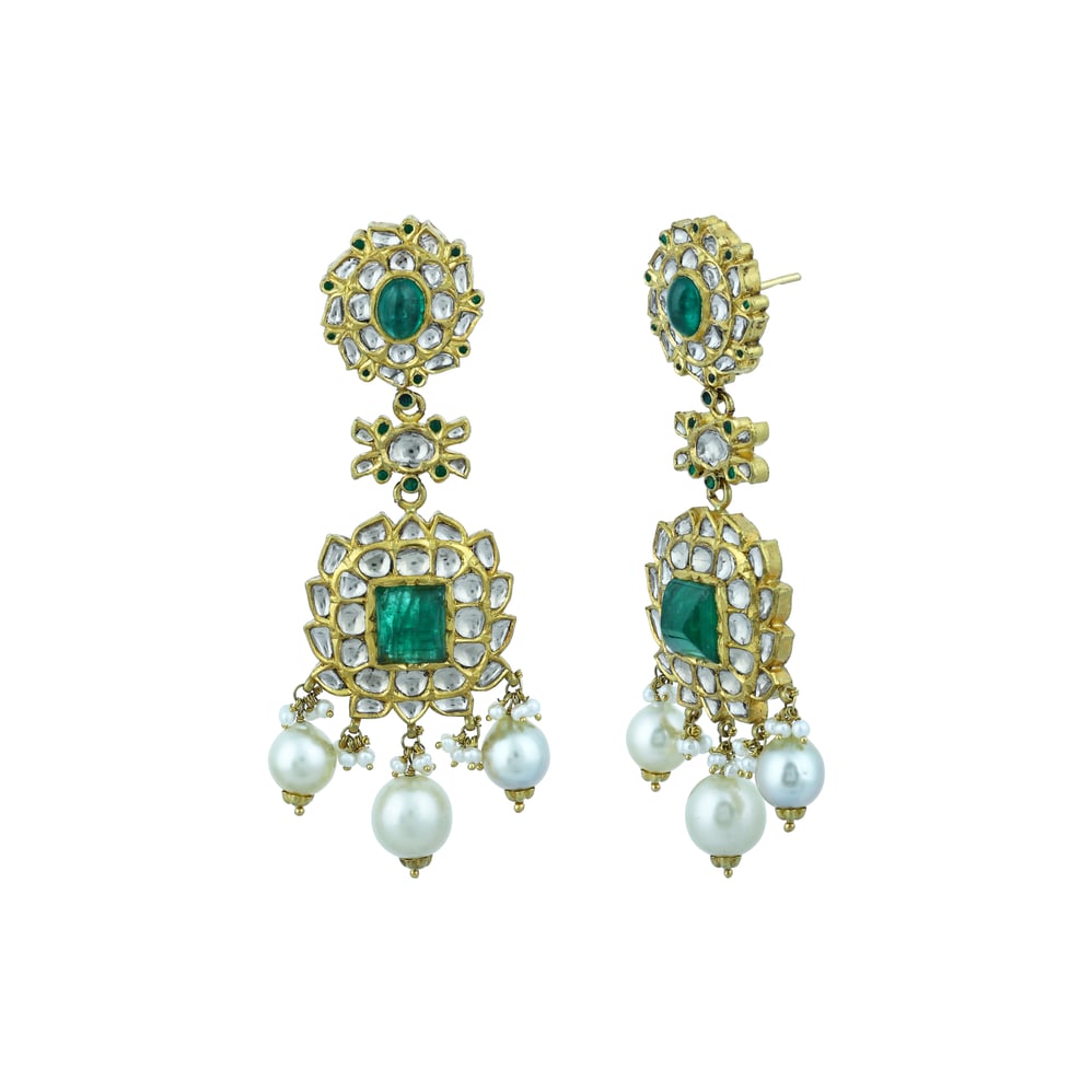 Triple-Line Necklace Set with Polkis, Emerald Pendant & Pearls