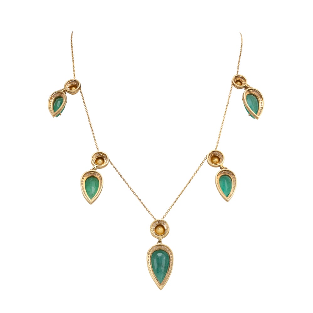Gold Chain Necklace with Pear-Shaped Emerald and Polki Charms
