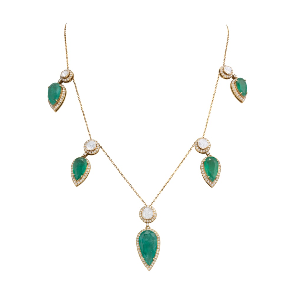 Gold Chain Necklace with Pear-Shaped Emerald and Polki Charms
