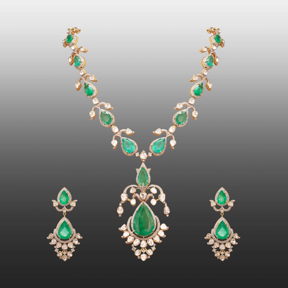 Pear Emerald Necklace Set with Diamond and Polki Detailing