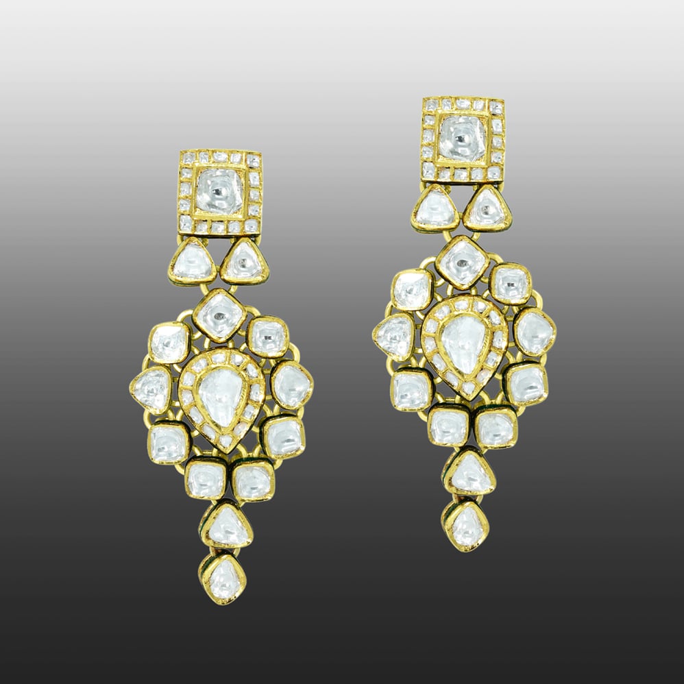 Gold Dangling Earrings with Pear-Shaped Polki Center
