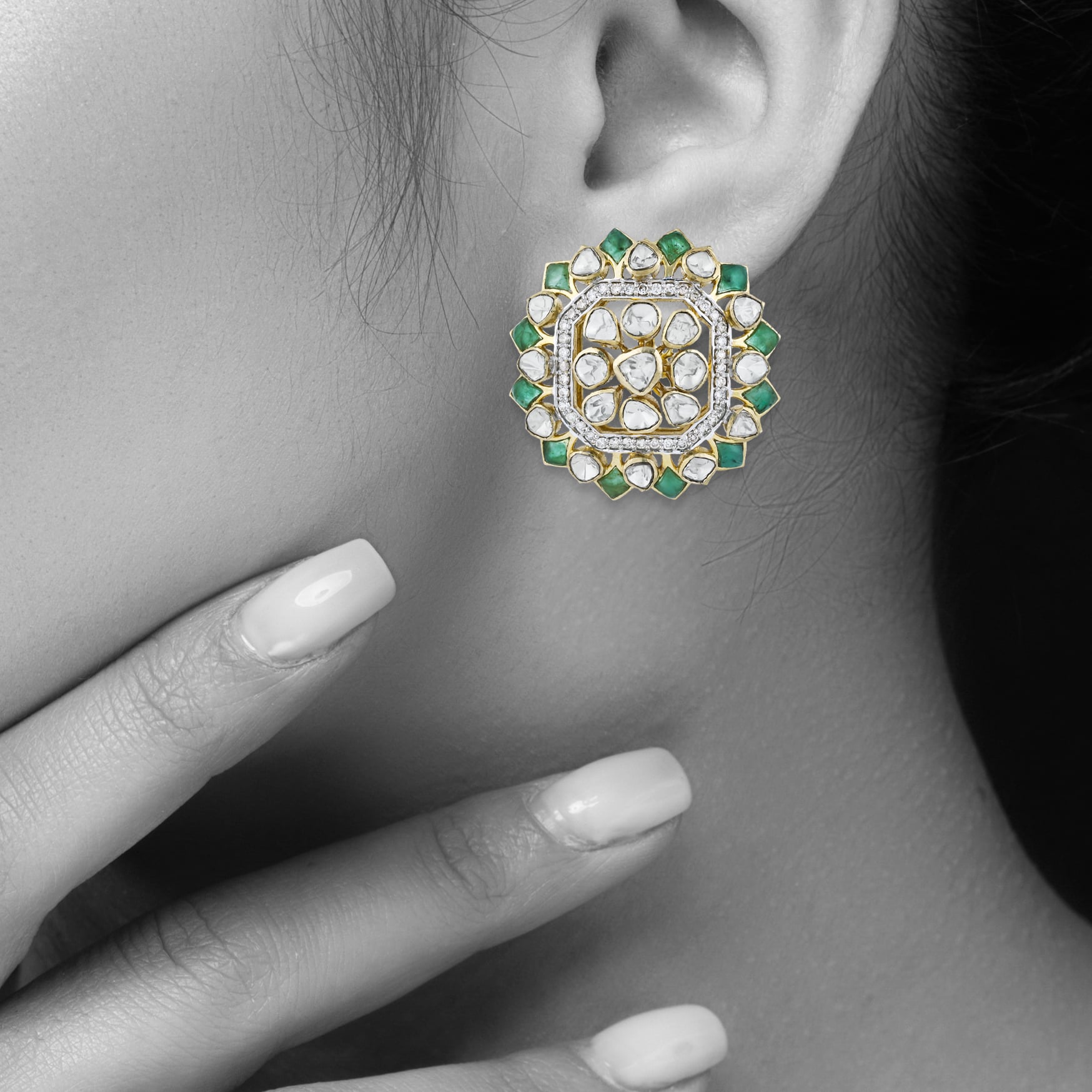 Round Polki Earrings with Green Talaf and Diamond Border