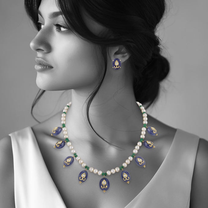 Polki Necklace Jadau Amethyst Hung on Pearl and Green Beads String
