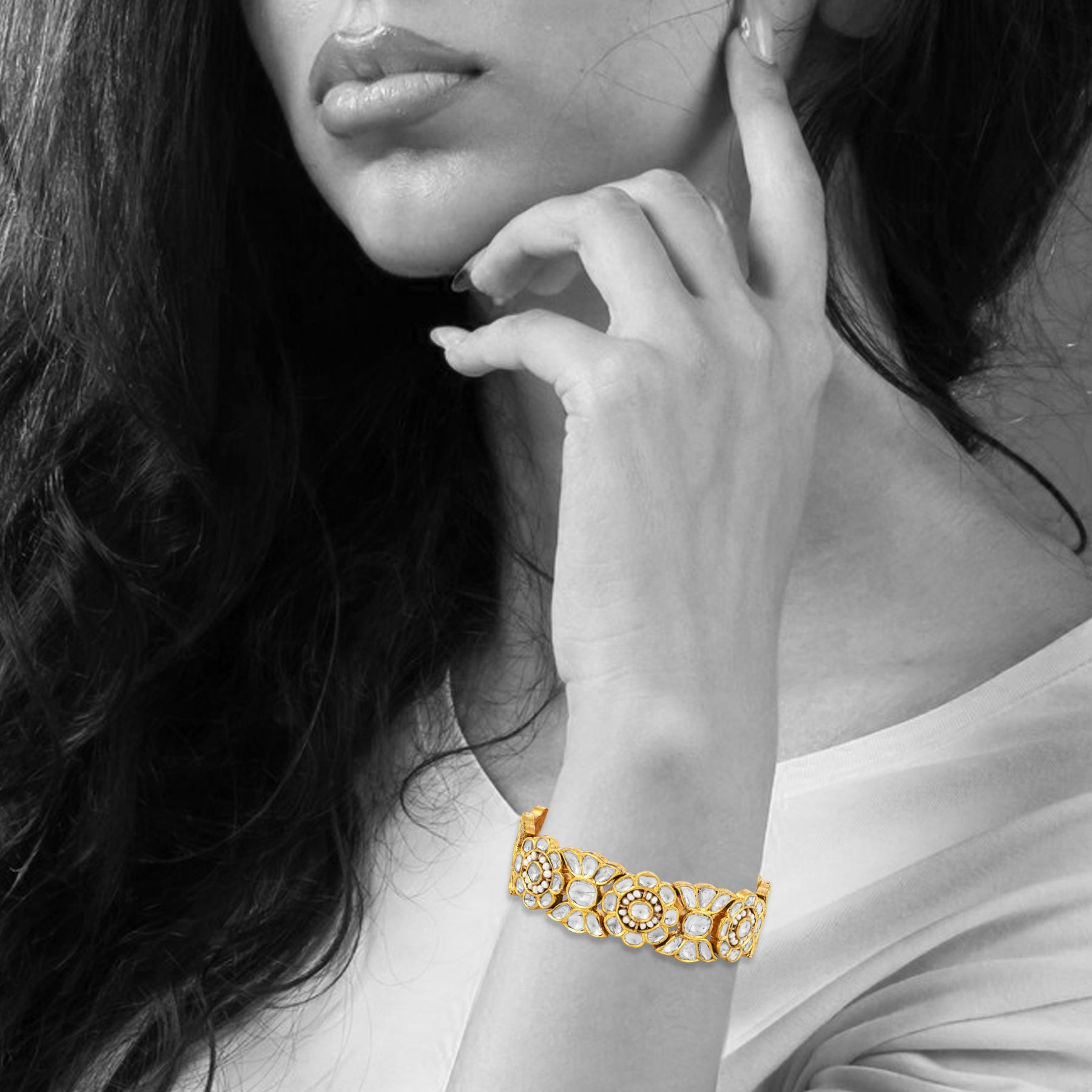Floral Polki Bracelet with Intricate Diamond Patterns