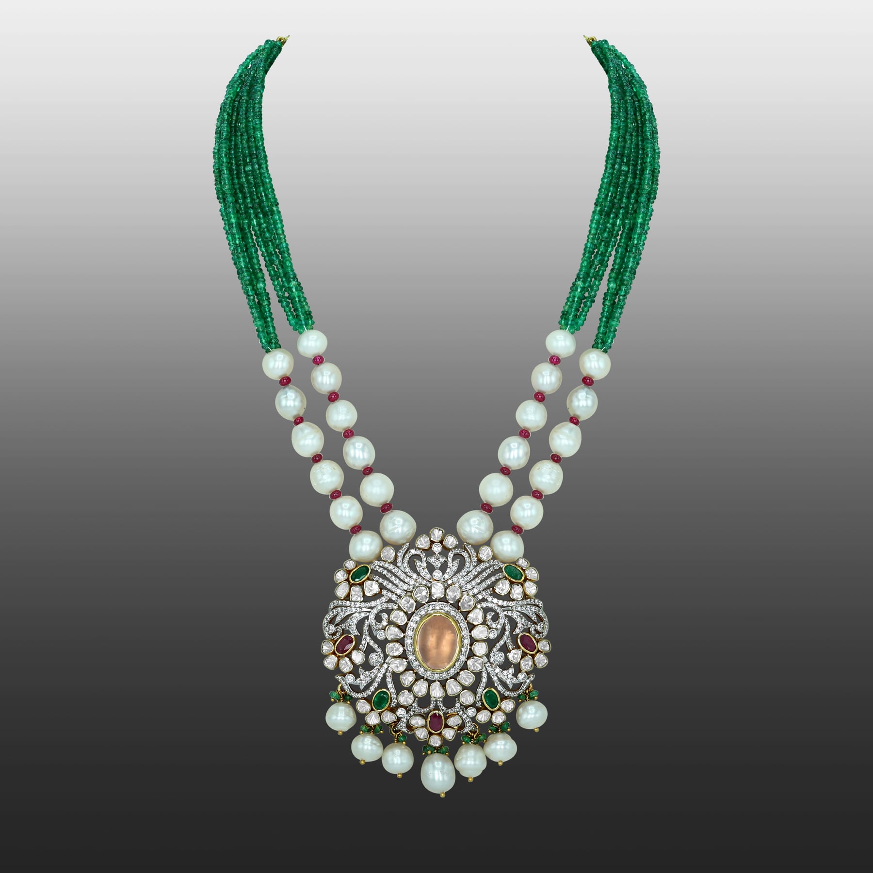 Grand Gemstone Necklace with Green Beads and Pearls