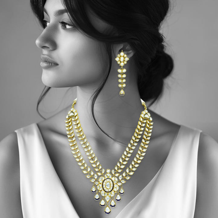 Gold Polki Necklace with Twin Petal Lines and Floral Center